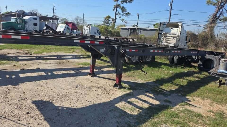 Chassis landing gear in the yard